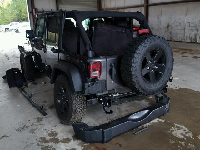 1C4BJWDG1HL608443 - 2017 JEEP WRANGLER U GRAY photo 3