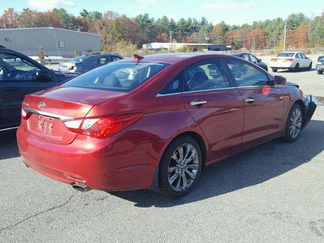 5NPEC4AC0BH270283 - 2011 HYUNDAI SONATA SE RED photo 4