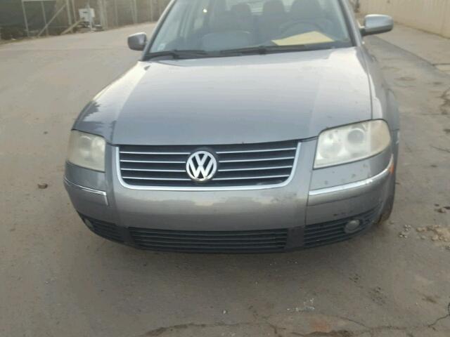 WVWTH63B94P109401 - 2004 VOLKSWAGEN PASSAT GLX GRAY photo 10