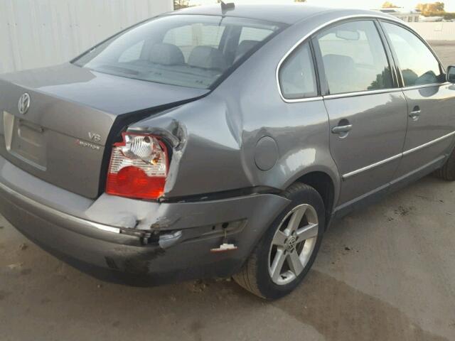 WVWTH63B94P109401 - 2004 VOLKSWAGEN PASSAT GLX GRAY photo 9