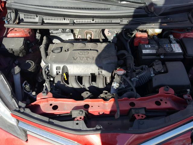 VNKKTUD36HA075181 - 2017 TOYOTA YARIS L RED photo 7