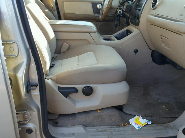 1FMFU16L14LB12960 - 2004 FORD EXPEDITION TAN photo 5