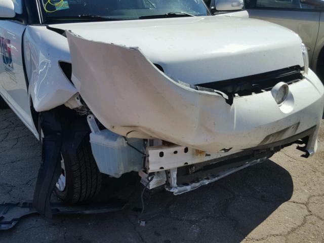 JTLZE4FE9FJ071885 - 2015 TOYOTA SCION XB Ақ фото 9