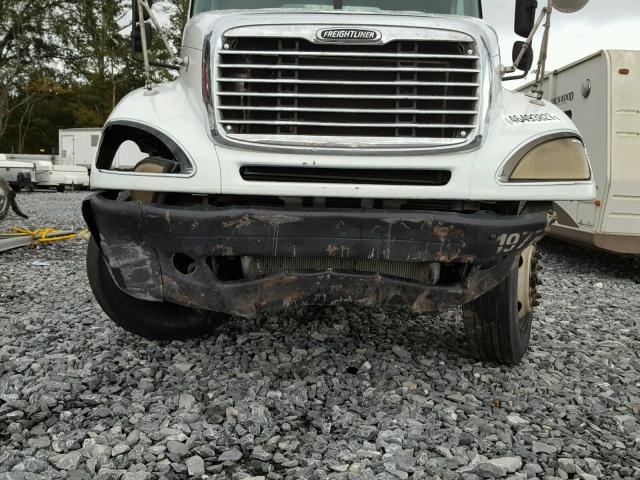 1FUBA5CG55LU77307 - 2005 FREIGHTLINER CONVENTION WHITE photo 9