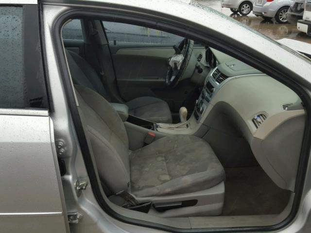 1G1ZA5E0XAF238634 - 2010 CHEVROLET MALIBU LS SILVER photo 5