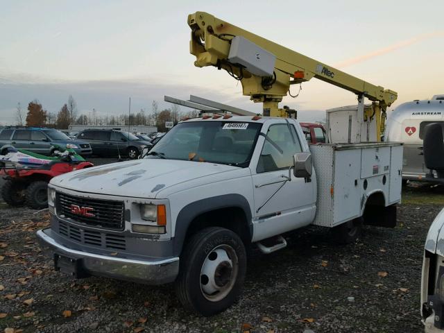 1GDKC34J5WF057509 - 1998 GMC SIERRA C35 WHITE photo 2