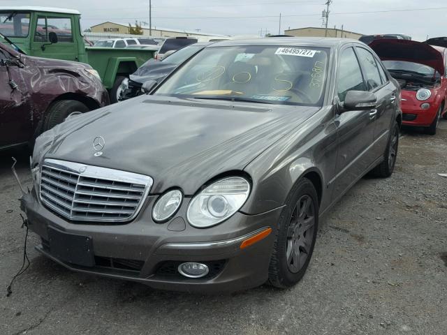 WDBUF22X69B375817 - 2009 MERCEDES-BENZ E 320 CDI GRAY photo 2