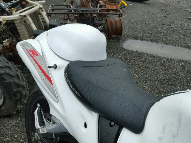 JS1GX72A282108302 - 2008 SUZUKI GSX1300 R WHITE photo 6