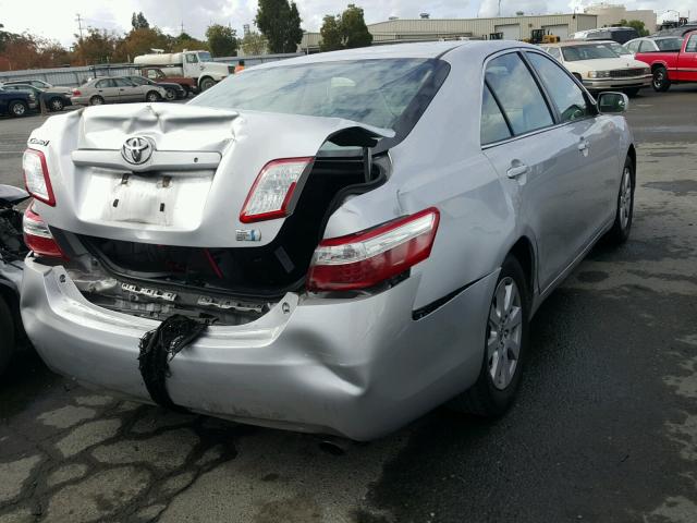 JTNBB46K283048110 - 2008 TOYOTA CAMRY HYBR SILVER photo 4