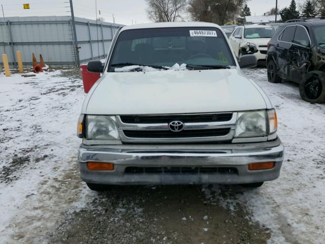 4TAVL52N8YZ613747 - 2000 TOYOTA TACOMA XTR WHITE photo 9