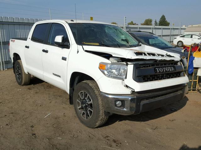 5TFDY5F10GX565664 - 2016 TOYOTA TUNDRA CRE WHITE photo 1