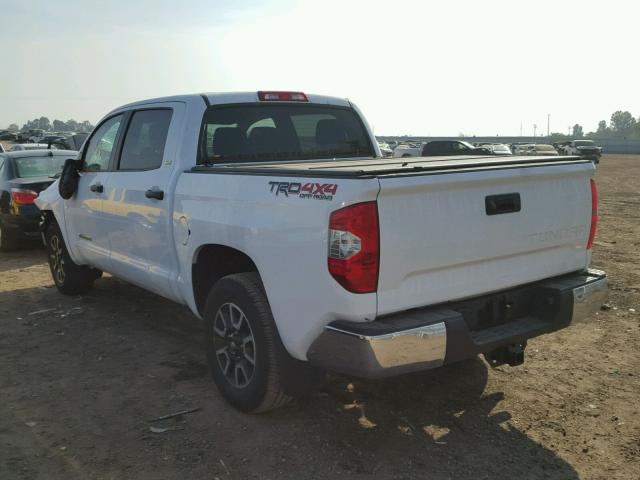 5TFDY5F10GX565664 - 2016 TOYOTA TUNDRA CRE WHITE photo 3