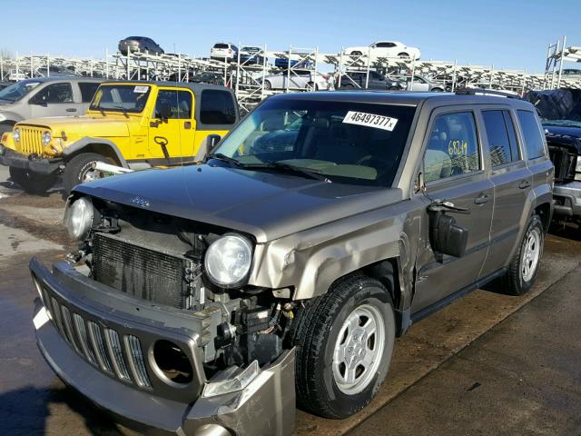 1J8FF28W68D669268 - 2008 JEEP PATRIOT SP GOLD photo 2