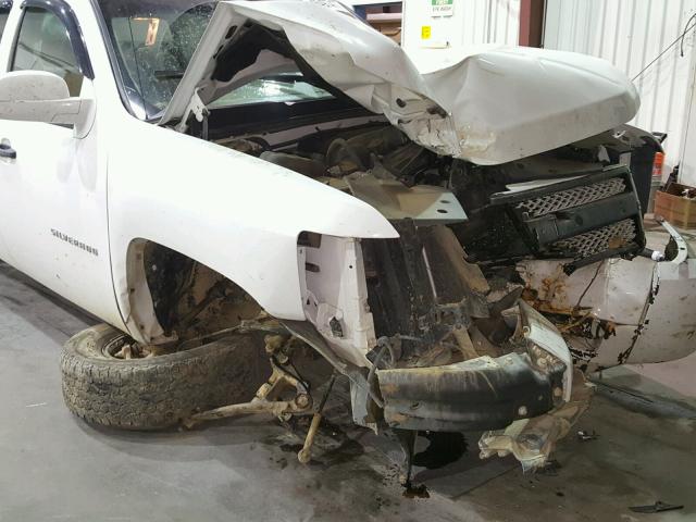 1GCPKPE77CF222074 - 2012 CHEVROLET SILVERADO WHITE photo 9