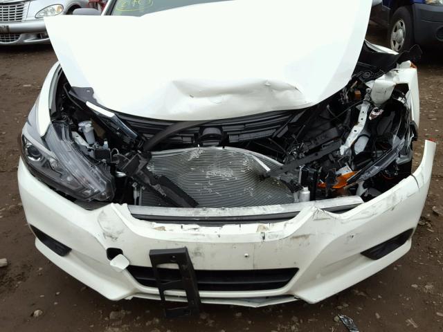 1N4AL3AP0HC209053 - 2017 NISSAN ALTIMA 2.5 WHITE photo 7