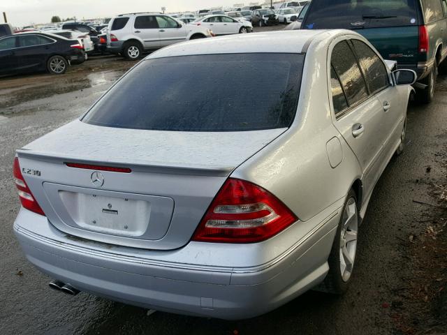 WDBRF52H77F900485 - 2007 MERCEDES-BENZ C 230 SILVER photo 4