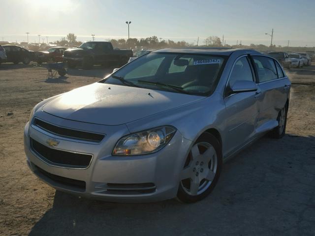 1G1ZJ577394161526 - 2009 CHEVROLET MALIBU 2LT SILVER photo 2