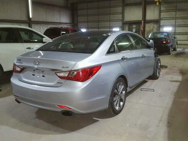 5NPEC4AB5DH588474 - 2013 HYUNDAI SONATA SE SILVER photo 4