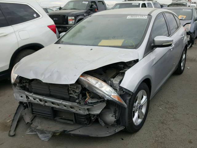 1FADP3K25DL125535 - 2013 FORD FOCUS SE SILVER photo 2