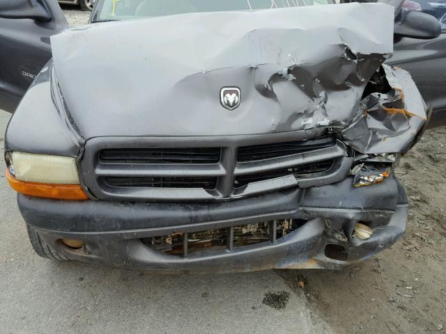 1B7GL32X72S660500 - 2002 DODGE DAKOTA SPO GRAY photo 7