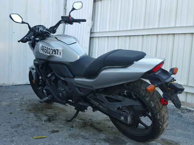 JH2RC6803FK100314 - 2015 HONDA CTX700 N GRAY photo 3