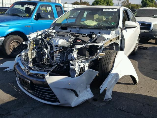 4T1BF1FK6FU024712 - 2015 TOYOTA CAMRY LE 白色 照片 2