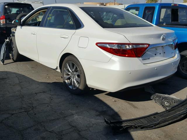 4T1BF1FK6FU024712 - 2015 TOYOTA CAMRY LE 白色 照片 3