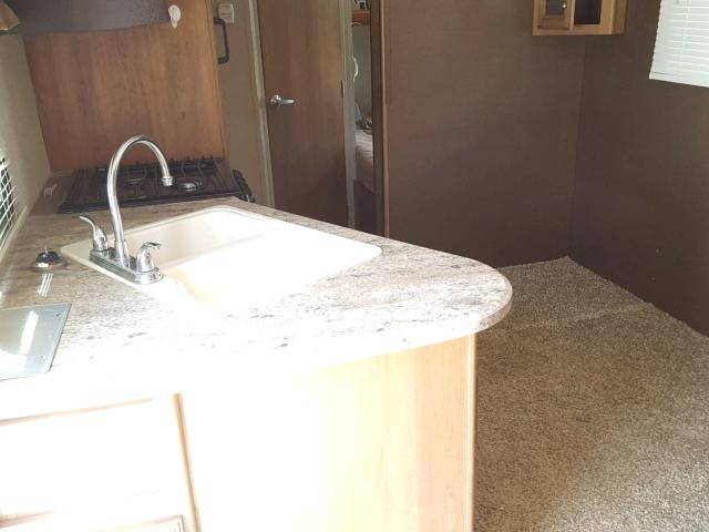 5ZT2CXMB7HA009917 - 2017 COACH APEX 灰色 照片 6