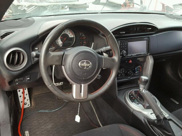 JF1ZNAA16D2711143 - 2013 TOYOTA SCION FR-S წითელი ფოტო 9