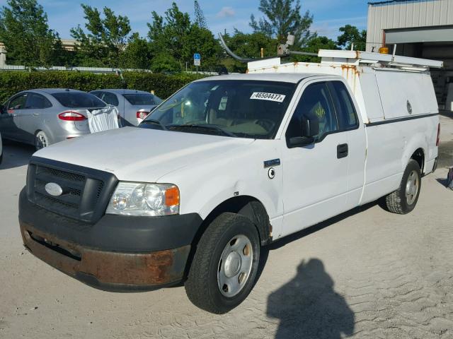 1FTRF12237KD37304 - 2007 FORD F150 TWO TONE photo 2