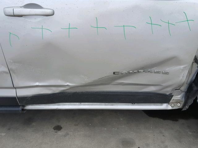 1C4NJCBA4CD723910 - 2012 JEEP COMPASS SP 灰色 照片 10