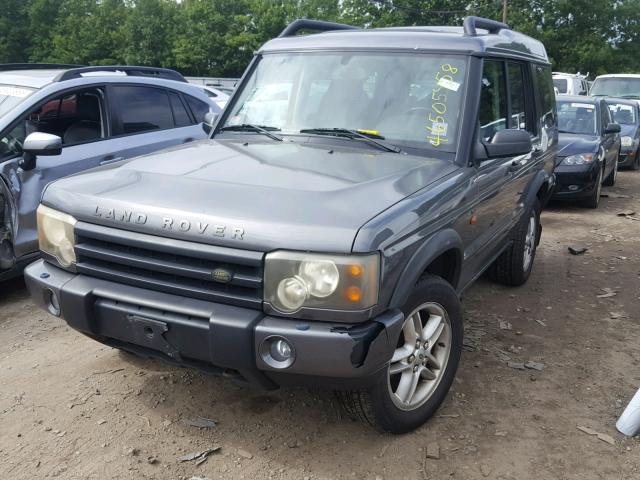 SALTW19454A839853 - 2004 LAND ROVER DISCOVERY GRAY photo 2