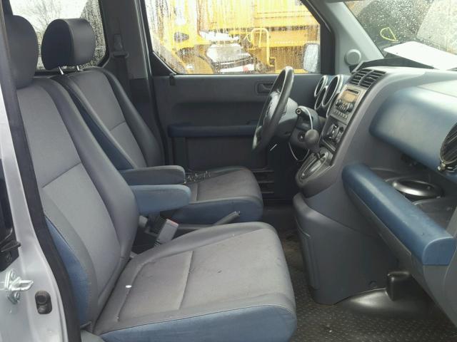 5J6YH28666L007665 - 2006 HONDA ELEMENT SILVER photo 5