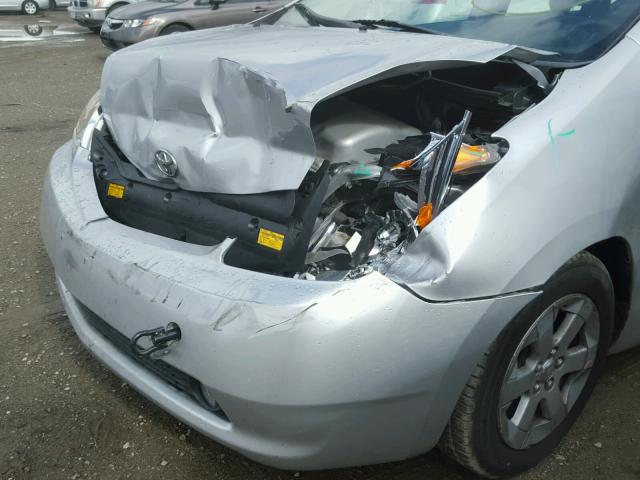 JTDKB20U277606984 - 2007 TOYOTA PRIUS SILVER photo 9