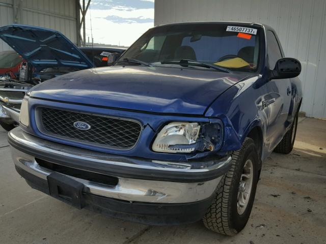 1FTZF0726WKB73936 - 1998 FORD F150 BLUE photo 2