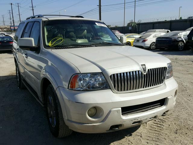5LMFU27R54LJ36796 - 2004 LINCOLN NAVIGATOR 奶油色 照片 1