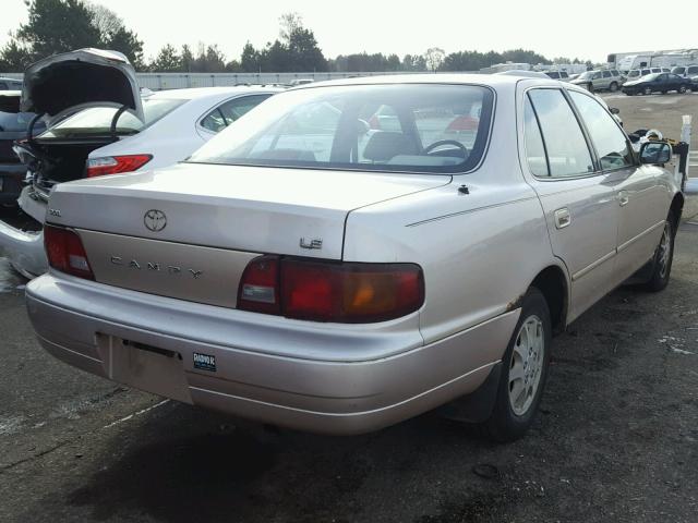 4T1BG12K2TU735256 - 1996 TOYOTA CAMRY DX TAN photo 4