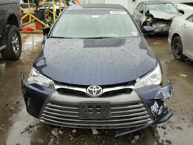 4T1BF1FKXHU703269 - 2017 TOYOTA CAMRY LE BLUE photo 9