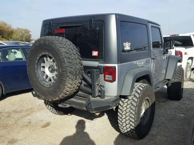 1C4AJWAG6FL761316 - 2015 JEEP WRANGLER S SILVER photo 4