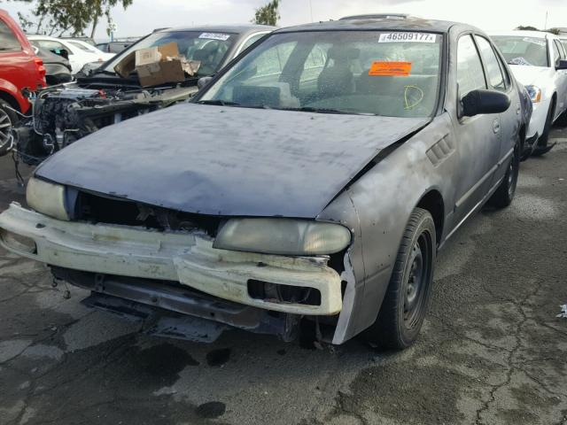 1N4BU31D6SC108193 - 1995 NISSAN ALTIMA XE GRAY photo 2