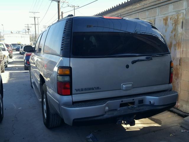 1GKFK66U25J179410 - 2005 GMC YUKON XL D SILVER photo 3