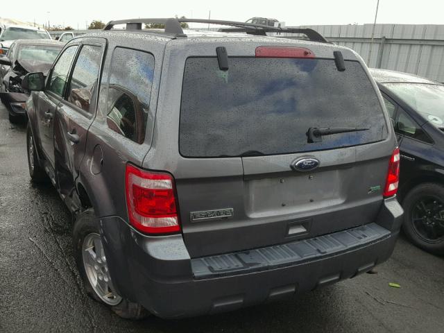 1FMCU9DG3BKA51251 - 2011 FORD ESCAPE XLT GRAY photo 3