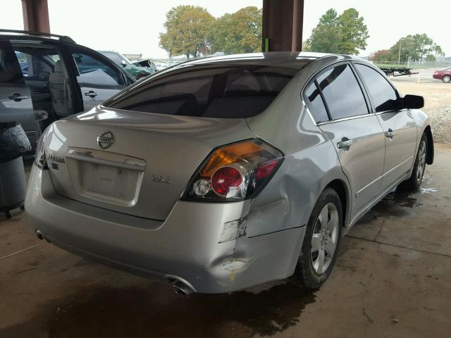 1N4AL21E98C246708 - 2008 NISSAN ALTIMA 2.5 SILVER photo 4