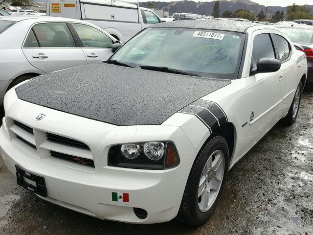 2B3KA43G38H279104 - 2008 DODGE CHARGER SE WHITE photo 2