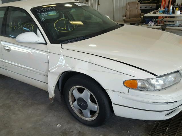 2G4WB52K841333844 - 2004 BUICK REGAL LS WHITE photo 9