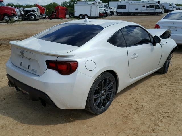 JF1ZNAA11D1726932 - 2013 TOYOTA FR-S WHITE photo 4