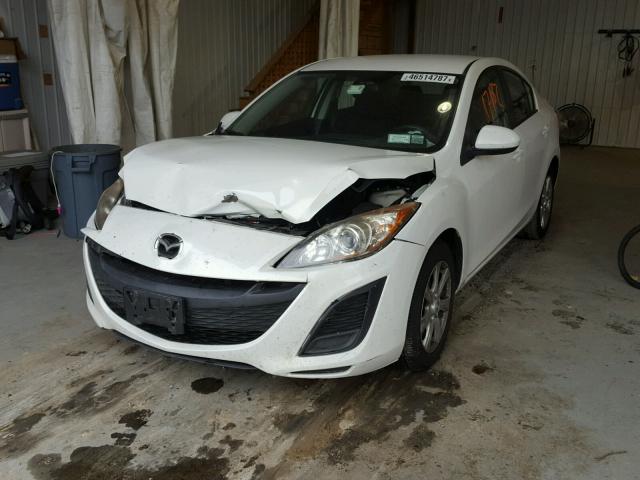 JM1BL1VG0B1375914 - 2011 MAZDA 3 I WHITE photo 2