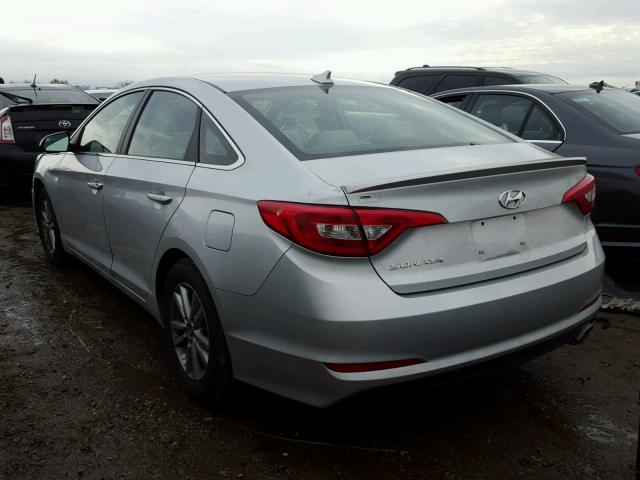 5NPE24AF4FH026252 - 2015 HYUNDAI SONATA SE SILVER photo 3