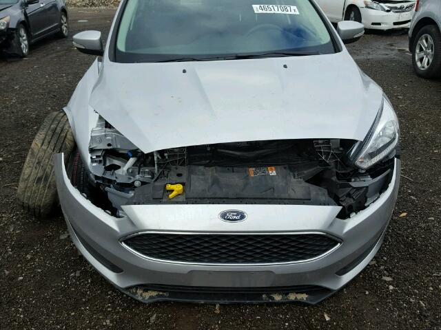 1FADP3F20GL243216 - 2016 FORD FOCUS SE SILVER photo 9