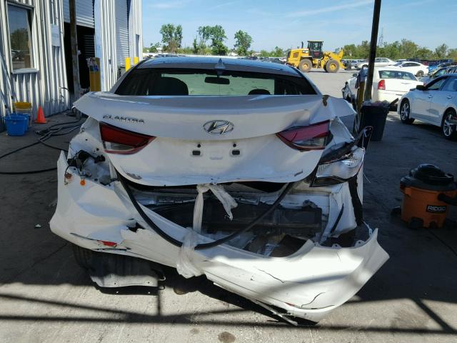 5NPDH4AE4FH637724 - 2015 HYUNDAI ELANTRA SE WHITE photo 9